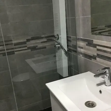 Keanda Casa Edificio Trito-kunta,paso 11, Del Complejo Residencial *
